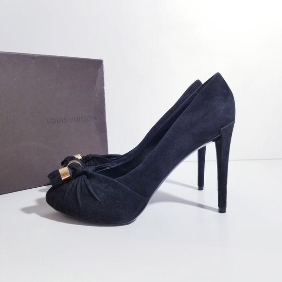LOUIS VUITTON Knot Confident Black Suede Tassel Heel Pumps 37.5 - Picture 7 of 15